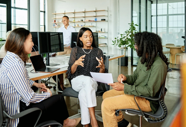 Leadership Behaviors That Actually Make People Follow You