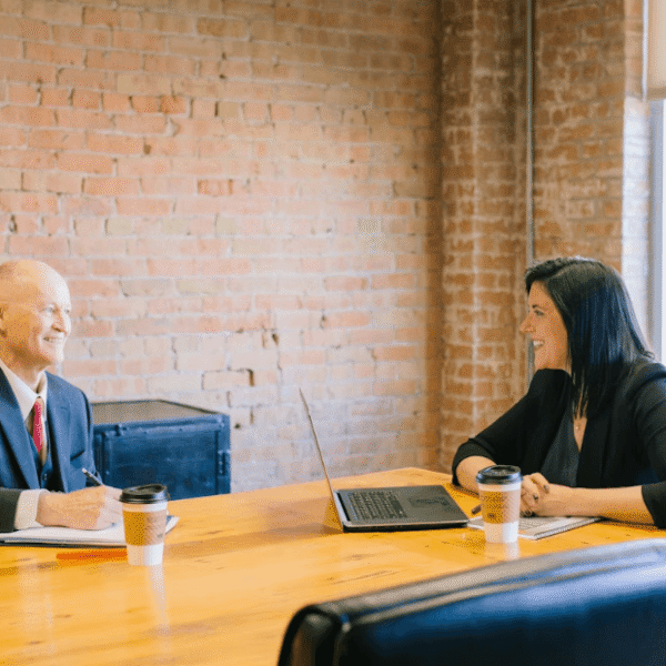 5 Key Questions to Ask Before Hiring a Corporate Lawyer