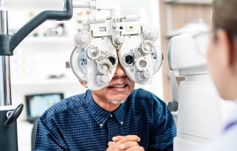 4 Vision Habits Eye Doctors Recommend For Daily Eye Care
