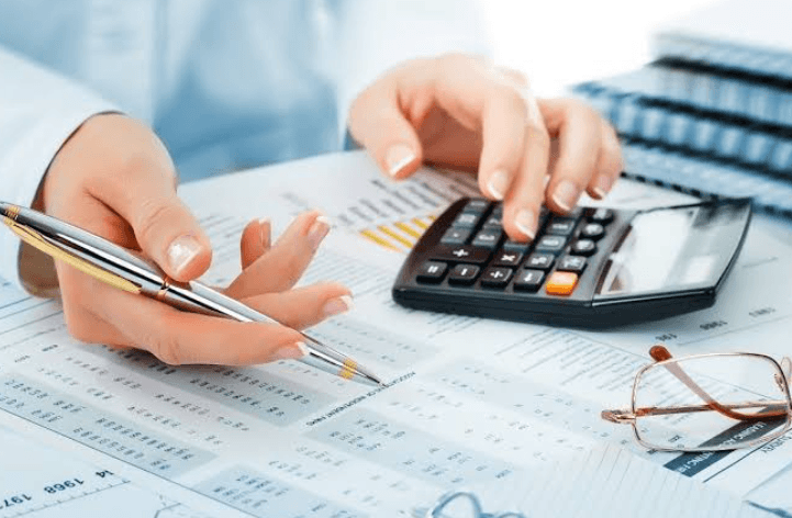 The Role of Accountants in Investor and Stakeholder Relations